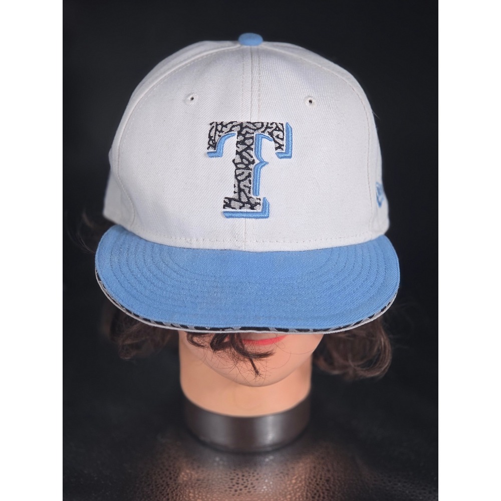 New Era 59FIFTY Texas Rangers Fitted Hat 7 1/2 White Blue Elephant Print Cap